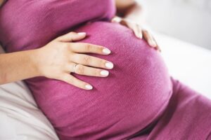Почему беременность не виновата в лишнем весе мам