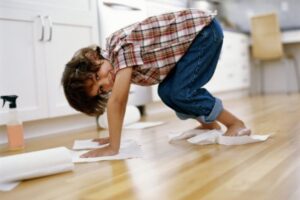 Почему чистота может быть опасной для здоровья детей?